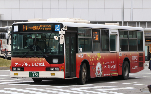 富山地方鉄道 富山230あ・523: exhaust note.